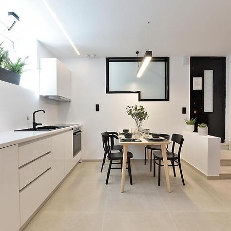 Phaedrus Living City Center Luxury Flat Skoufa Atene Esterno foto