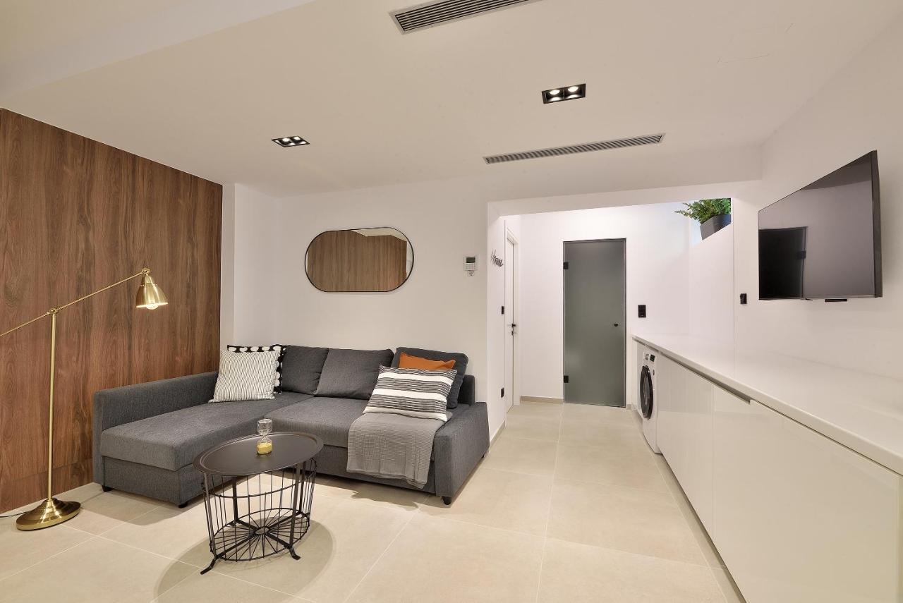 Phaedrus Living City Center Luxury Flat Skoufa Atene Esterno foto