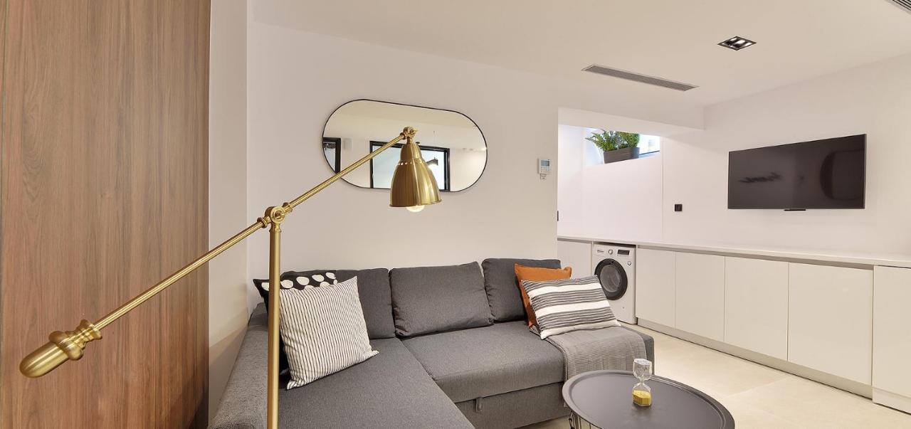 Phaedrus Living City Center Luxury Flat Skoufa Atene Esterno foto